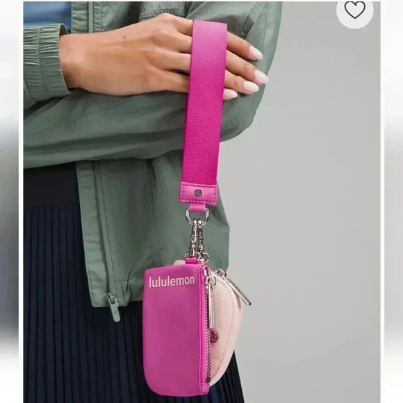 Lululemon wristlet - Picture 4 of 16